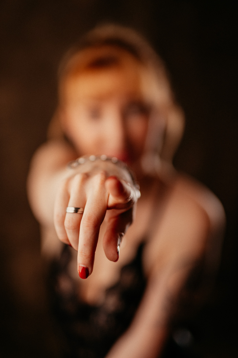 DeinBoudoir www.deinboudoir.de Boudoir Fotografie Boudoir Shooting sinnliche Fotos www.photoart huebner.de 64 - Dein Boudoir - Dien Boudoir-Erlebnis